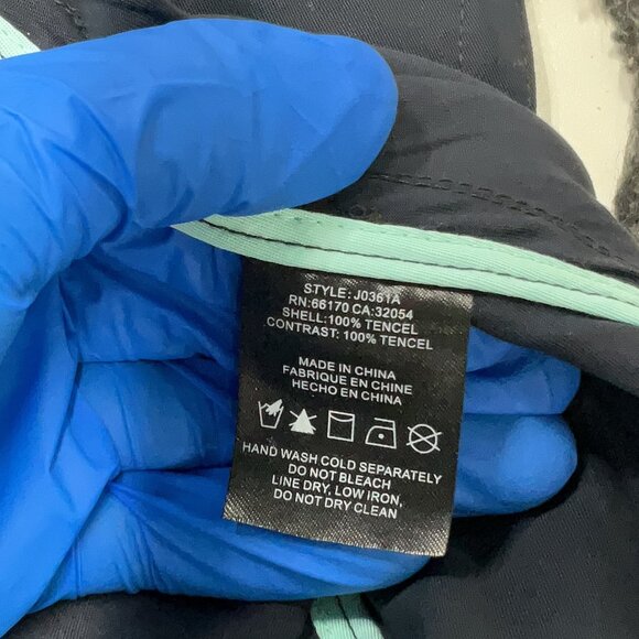 ๐ Ultra-Flattering Flared DRA Trench Coat | Hourglass Silhouette Chic M โจ๐งฅ - Picture 8 of 12